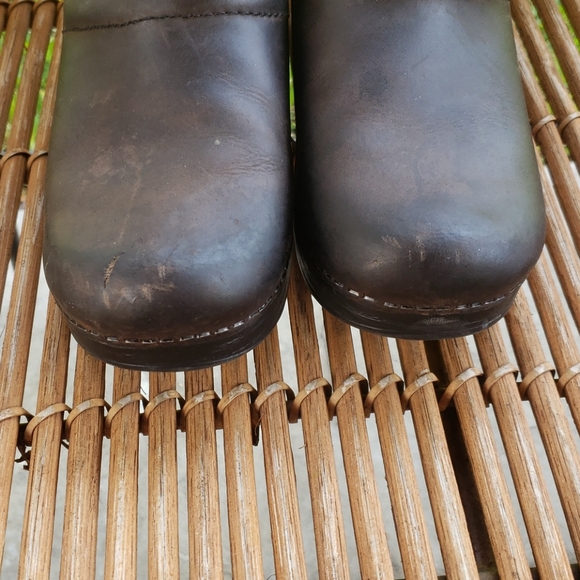 Dansko professional shoes. Previously enjoyed. - Picture 5 of 5